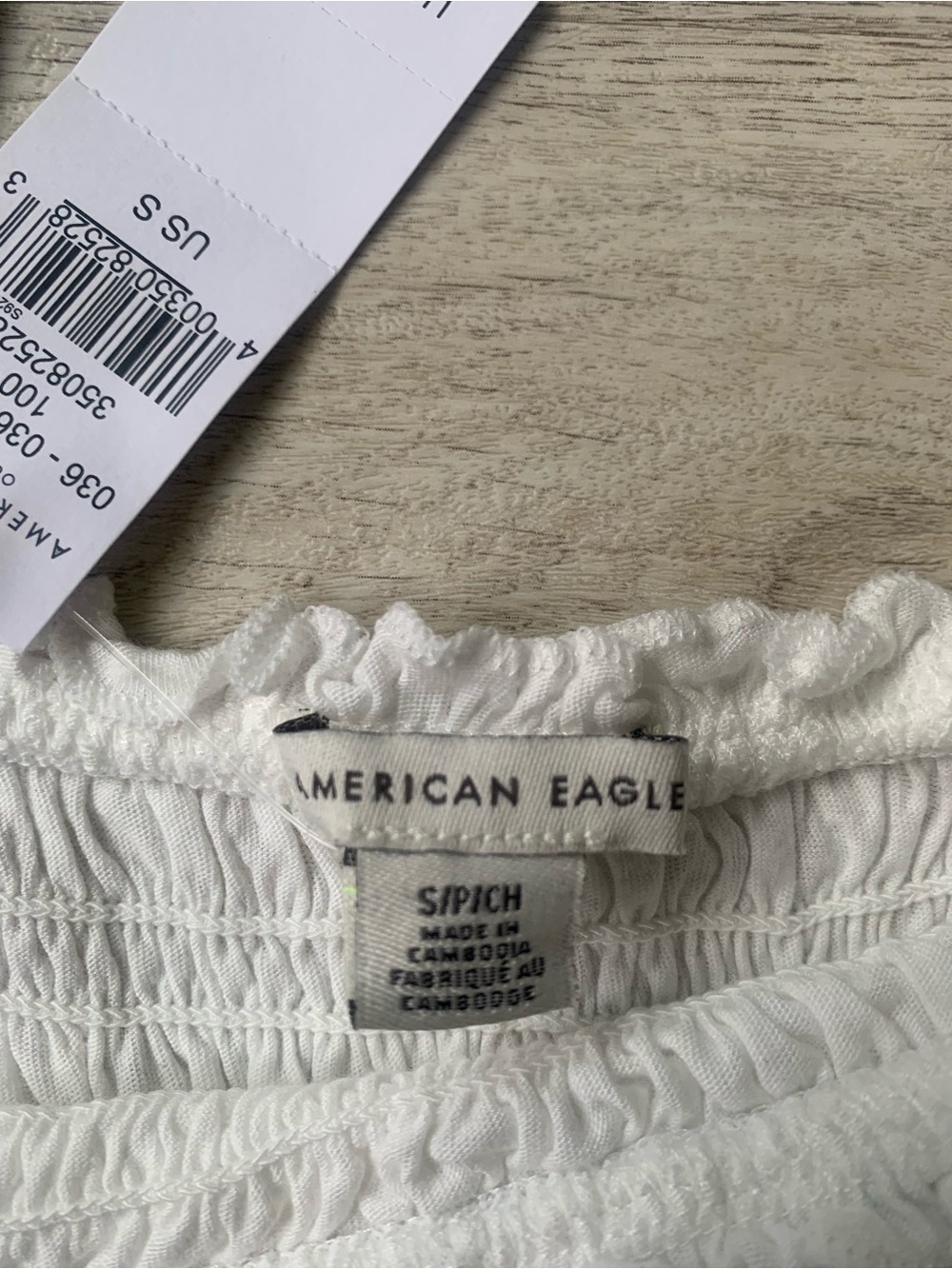 NWT! American Eagle White Smocked copped Tank Top size small - Picture 3 of 7